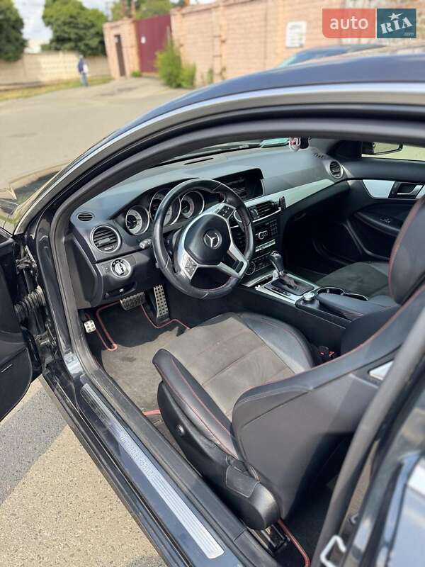 Купе Mercedes-Benz C-Class 2012 в Києві фото 12 Купе Mercedes-Benz C-Class 2012 в Києві