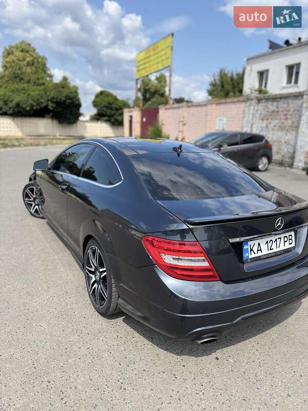 Купе Mercedes-Benz C-Class 2012 в Києві фото 20 Купе Mercedes-Benz C-Class 2012 в Києві