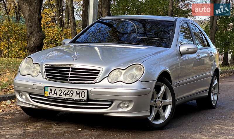 Седан Mercedes-Benz C-Class 2006 в Києві фото 24 Седан Mercedes-Benz C-Class 2006 в Києві