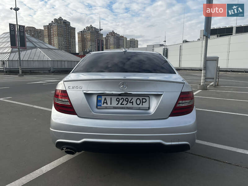 Седан Mercedes-Benz C-Class 2011 в Києві фото 7 Седан Mercedes-Benz C-Class 2011 в Києві