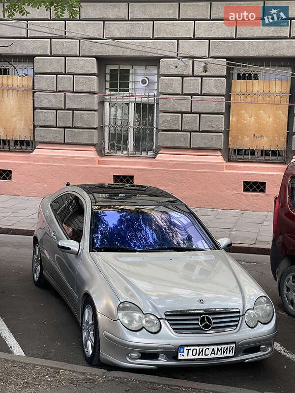 Mercedes-Benz C-Class 2002 Mercedes-Benz C-Class 2002