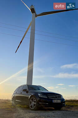 Универсал Mercedes-Benz C-Class 2013 в Каменец-Подольском