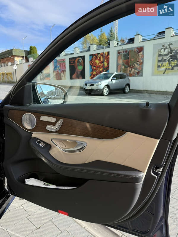 Седан Mercedes-Benz C-Class 2019 в Львові фото 44 Седан Mercedes-Benz C-Class 2019 в Львові