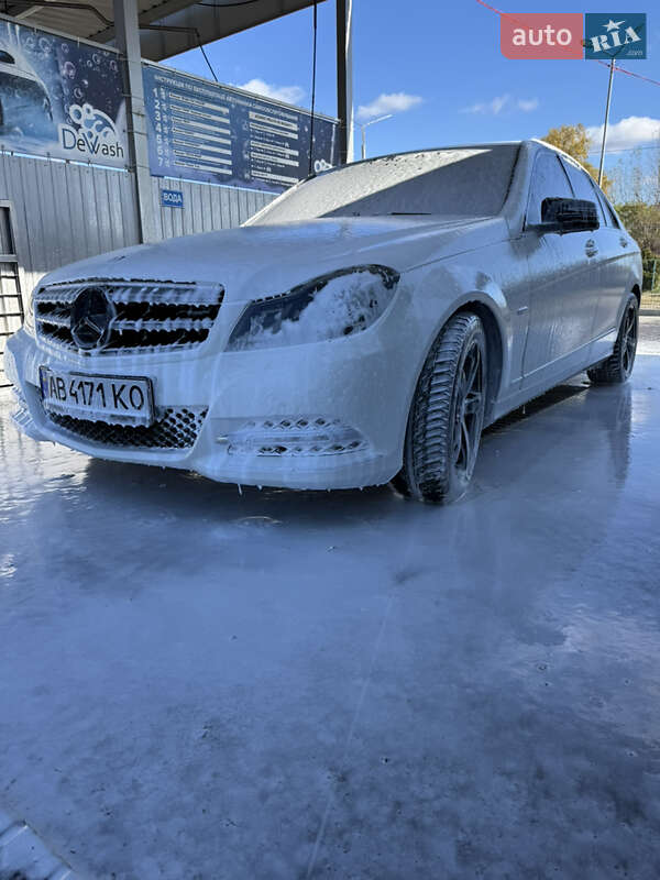 Седан Mercedes-Benz C-Class 2011 в Калинівці