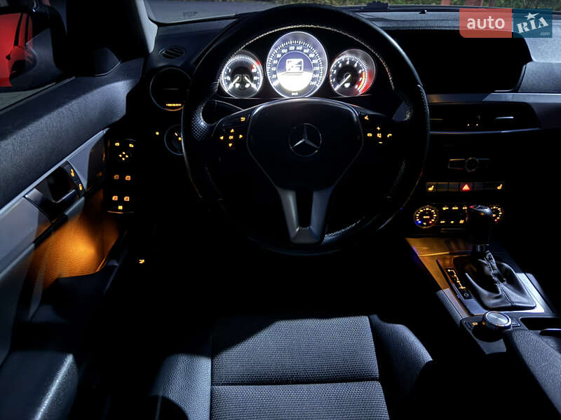 Седан Mercedes-Benz C-Class 2011 в Калинівці