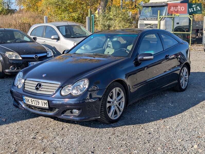Купе Mercedes-Benz C-Class 2005 в Ровно