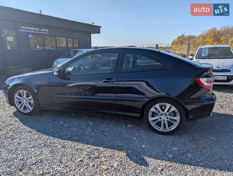 Купе Mercedes-Benz C-Class 2005 в Ровно