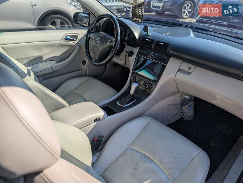 Купе Mercedes-Benz C-Class 2005 в Ровно