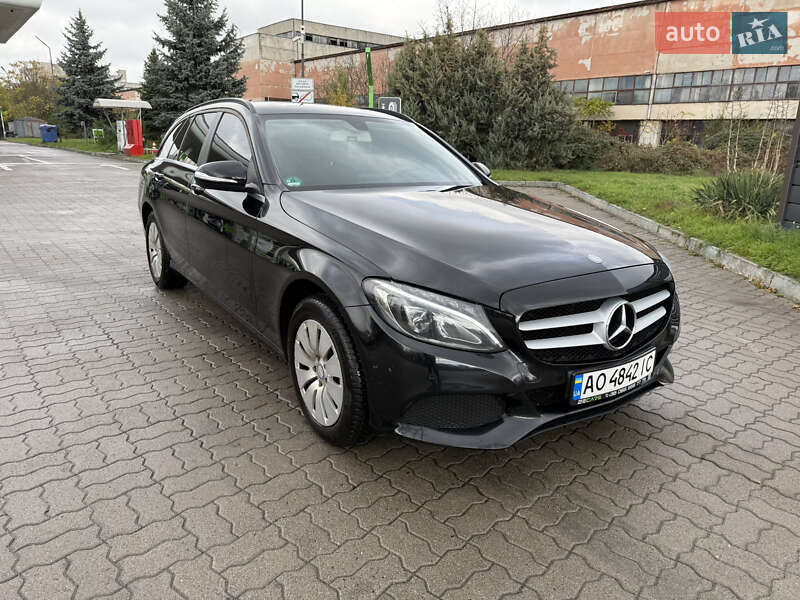 Універсал Mercedes-Benz C-Class 2015 в Ужгороді