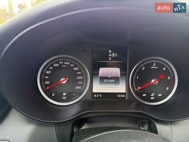 Універсал Mercedes-Benz C-Class 2015 в Ужгороді