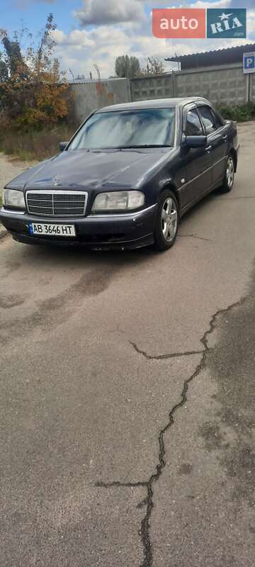 Mercedes-Benz C-Class 1997 Mercedes-Benz C-Class 1997
