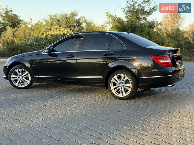 Седан Mercedes-Benz C-Class 2011 в Києві фото 7 Седан Mercedes-Benz C-Class 2011 в Києві