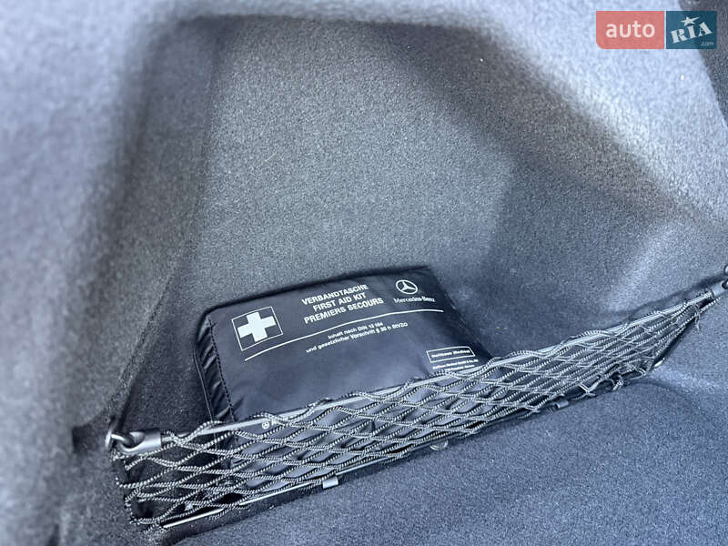 Седан Mercedes-Benz C-Class 2011 в Києві фото 23 Седан Mercedes-Benz C-Class 2011 в Києві