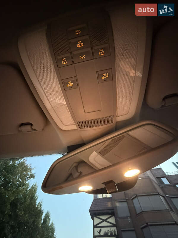 Седан Mercedes-Benz C-Class 2011 в Києві фото 62 Седан Mercedes-Benz C-Class 2011 в Києві