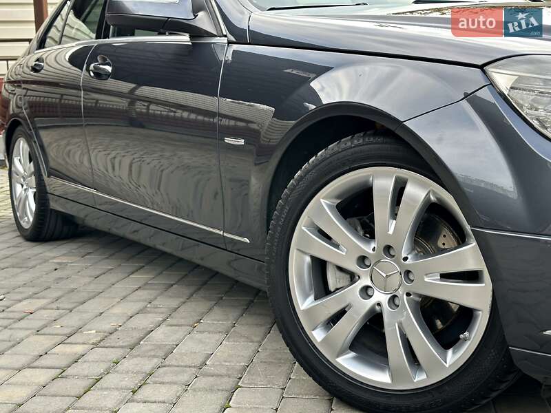 Седан Mercedes-Benz C-Class 2008 в Одесі фото 12 Седан Mercedes-Benz C-Class 2008 в Одесі