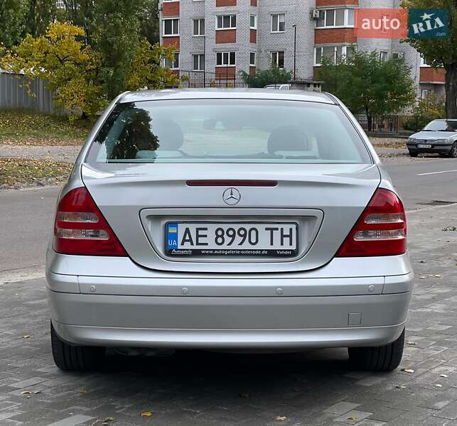 Седан Mercedes-Benz C-Class 2003 в Миколаєві