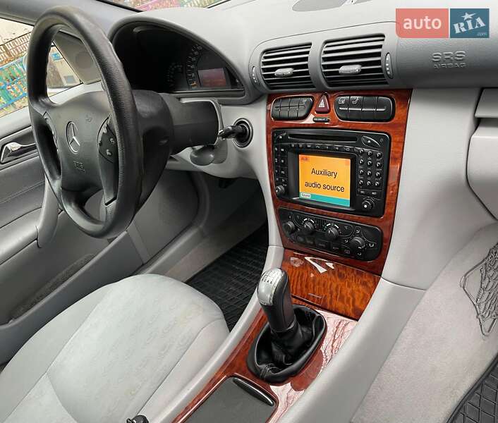 Седан Mercedes-Benz C-Class 2003 в Миколаєві