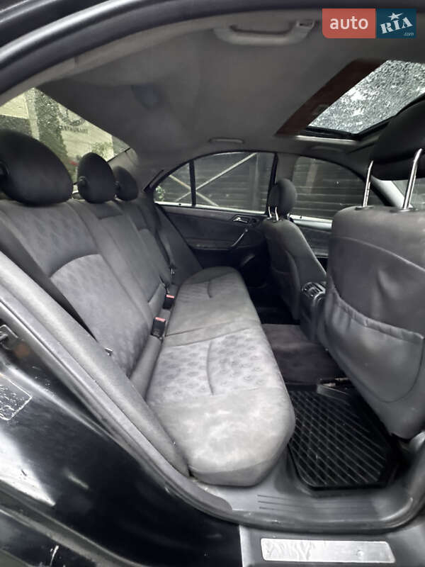 Седан Mercedes-Benz C-Class 2001 в Тернополі