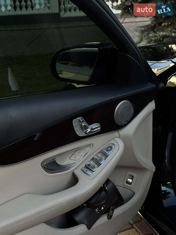 Седан Mercedes-Benz C-Class 2018 в Одесі фото 16 Седан Mercedes-Benz C-Class 2018 в Одесі