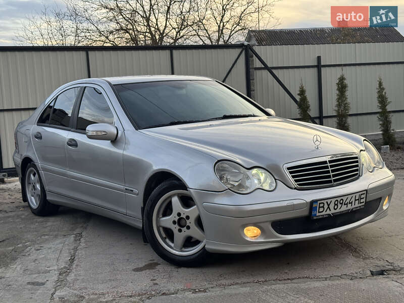 Седан Mercedes-Benz C-Class 2004 в Нетешине фото 6 Седан Mercedes-Benz C-Class 2004 в Нетешине