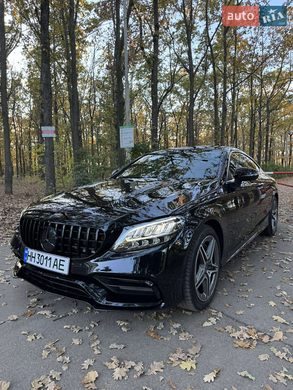 Купе Mercedes-Benz C-Class 2019 в Одессе фото 5 Купе Mercedes-Benz C-Class 2019 в Одессе