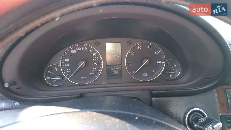 Седан Mercedes-Benz C-Class 2006 в Лубнах фото 5 Седан Mercedes-Benz C-Class 2006 в Лубнах