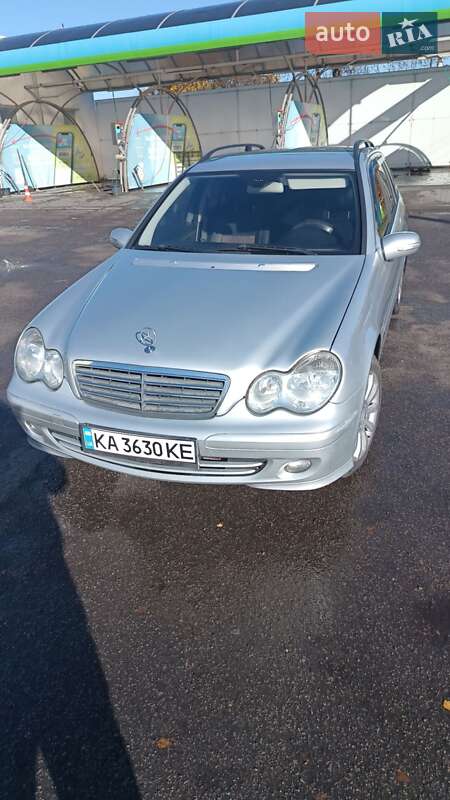 Седан Mercedes-Benz C-Class 2006 в Лубнах фото Седан Mercedes-Benz C-Class 2006 в Лубнах