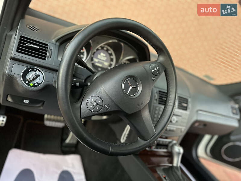 Седан Mercedes-Benz C-Class 2008 в Одесі фото 44 Седан Mercedes-Benz C-Class 2008 в Одесі