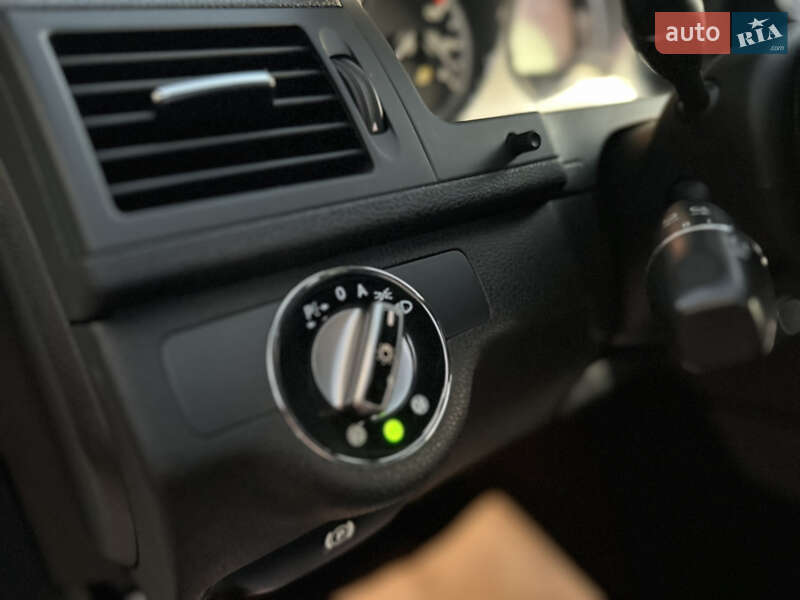 Седан Mercedes-Benz C-Class 2008 в Одесі фото 55 Седан Mercedes-Benz C-Class 2008 в Одесі