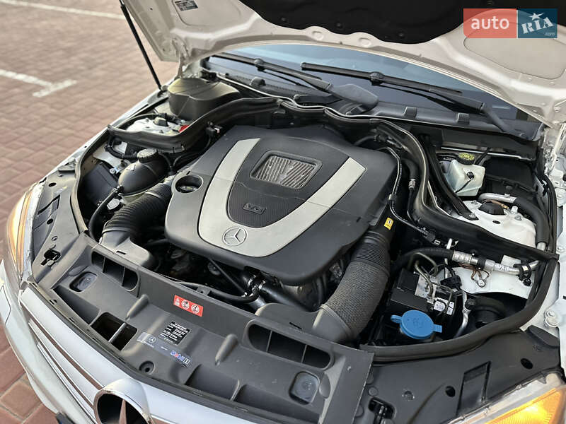 Седан Mercedes-Benz C-Class 2008 в Одесі фото 62 Седан Mercedes-Benz C-Class 2008 в Одесі