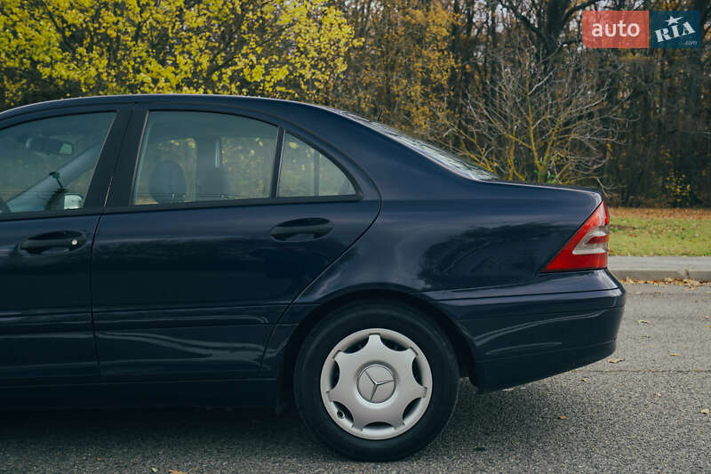 Седан Mercedes-Benz C-Class 2003 в Харкові фото 5 Седан Mercedes-Benz C-Class 2003 в Харкові