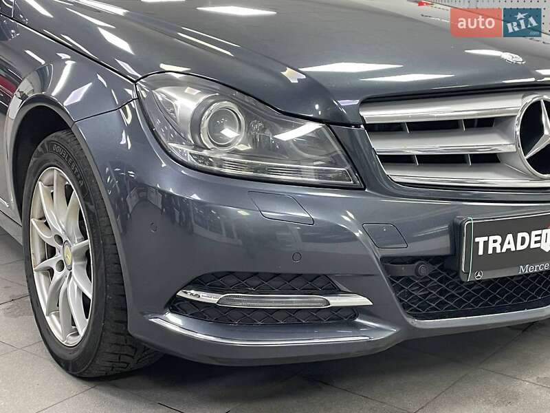 Універсал Mercedes-Benz C-Class 2013 в Києві