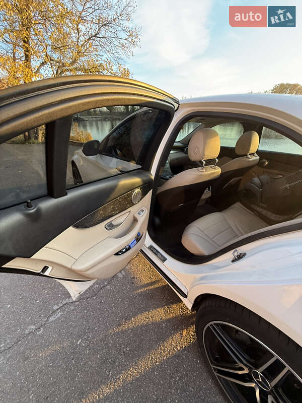 Седан Mercedes-Benz C-Class 2016 в Кропивницькому