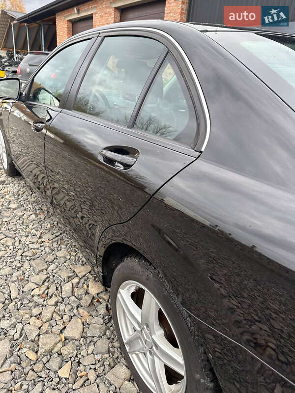 Седан Mercedes-Benz C-Class 2007 в Луцке фото 13 Седан Mercedes-Benz C-Class 2007 в Луцке