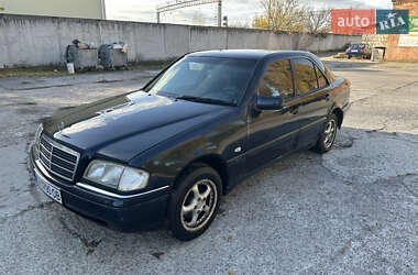Седан Mercedes-Benz C-Class 1998 в Киеве