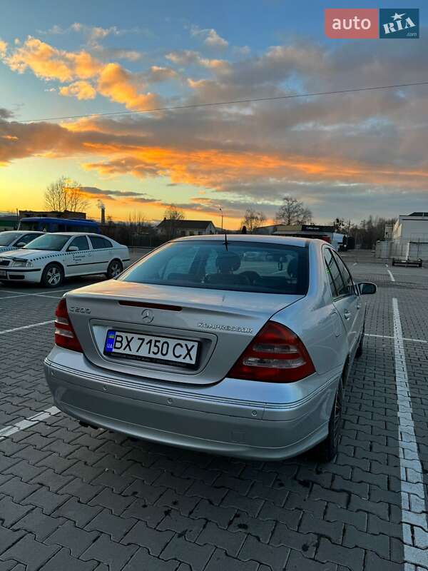 Седан Mercedes-Benz C-Class 2004 в Черновцах фото 8 Седан Mercedes-Benz C-Class 2004 в Черновцах