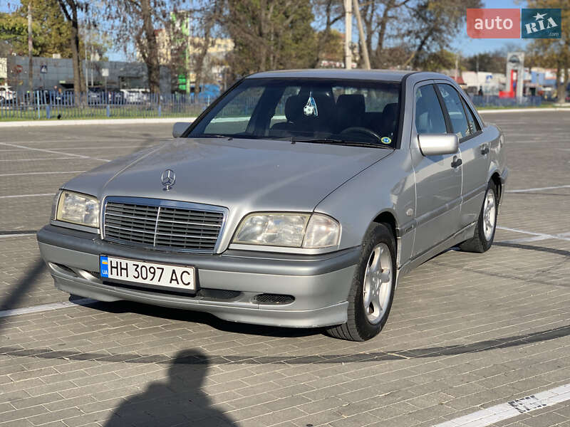 Mercedes-Benz C-Class 1999 Mercedes-Benz C-Class 1999