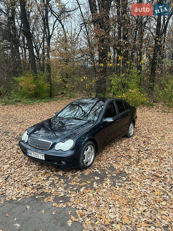 Mercedes-Benz C-Class 2002