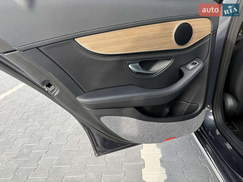 Седан Mercedes-Benz C-Class 2015 в Києві