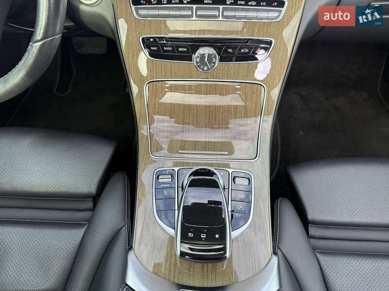 Седан Mercedes-Benz C-Class 2015 в Києві