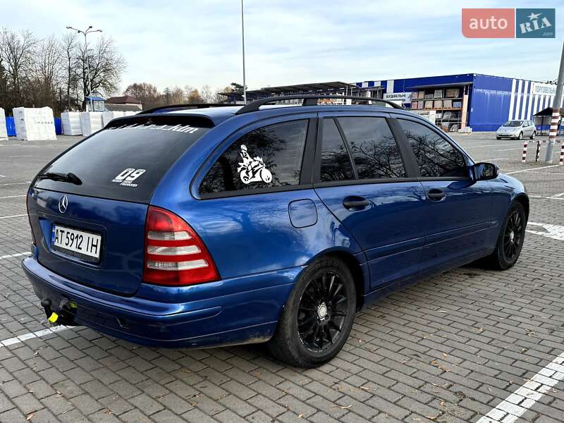 Универсал Mercedes-Benz C-Class 2003 в Коломые