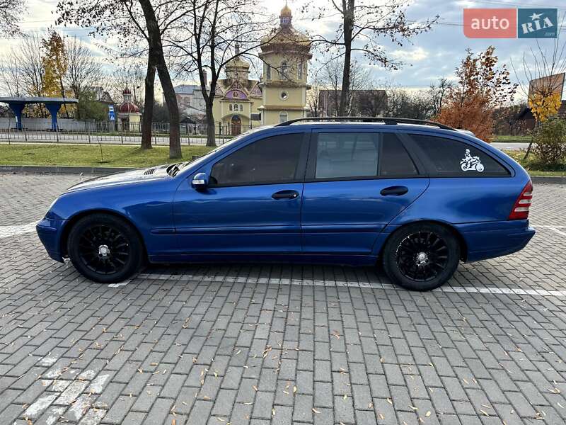 Универсал Mercedes-Benz C-Class 2003 в Коломые