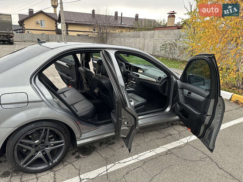 Седан Mercedes-Benz C-Class 2012 в Киеве фото 14 Седан Mercedes-Benz C-Class 2012 в Киеве
