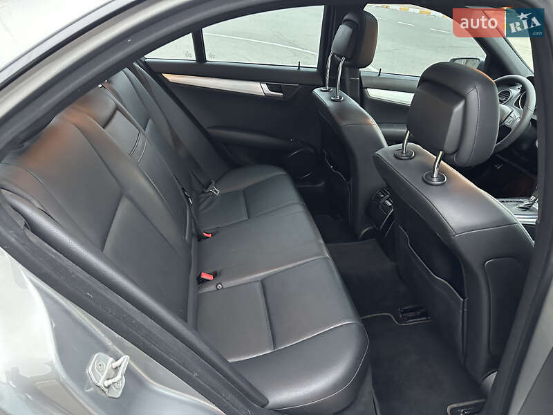 Седан Mercedes-Benz C-Class 2012 в Киеве фото 19 Седан Mercedes-Benz C-Class 2012 в Киеве