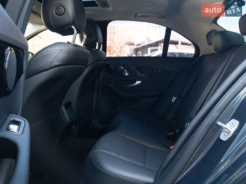 Седан Mercedes-Benz C-Class 2016 в Одессе фото 44 Седан Mercedes-Benz C-Class 2016 в Одессе