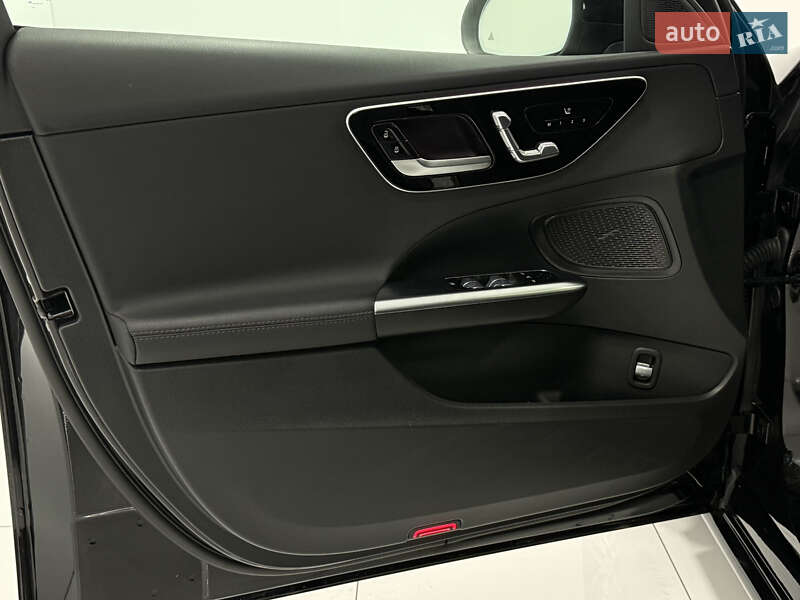 Седан Mercedes-Benz C-Class 2024 в Одесі фото 19 Седан Mercedes-Benz C-Class 2024 в Одесі