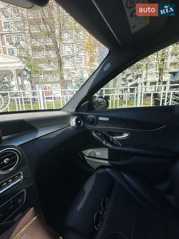 Седан Mercedes-Benz C-Class 2017 в Вишневом