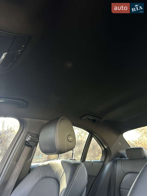 Седан Mercedes-Benz C-Class 2017 в Вишневом