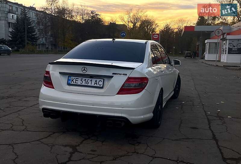 Седан Mercedes-Benz C-Class 2011 в Жовтих Водах