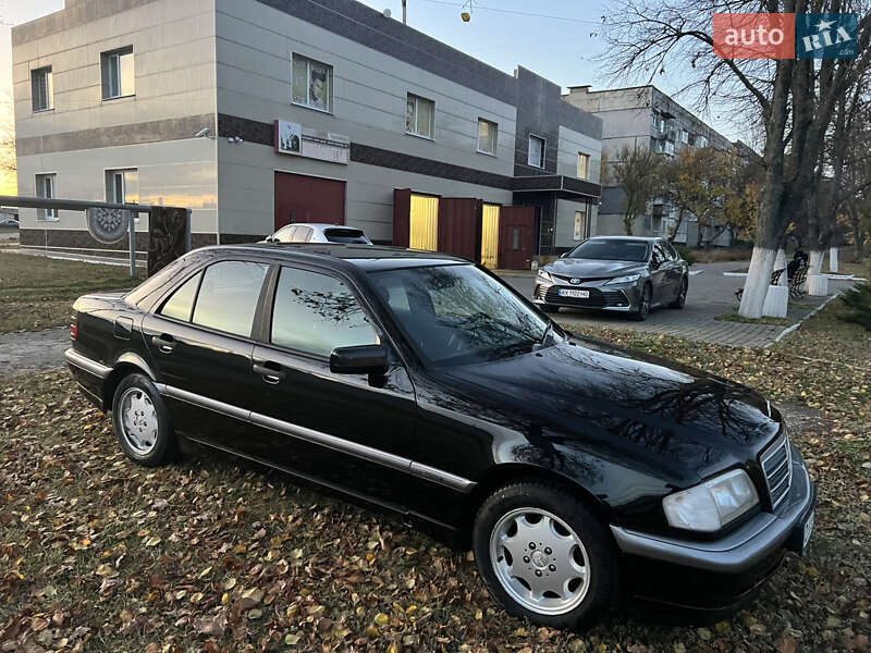 Седан Mercedes-Benz C-Class 1997 в Лозовій